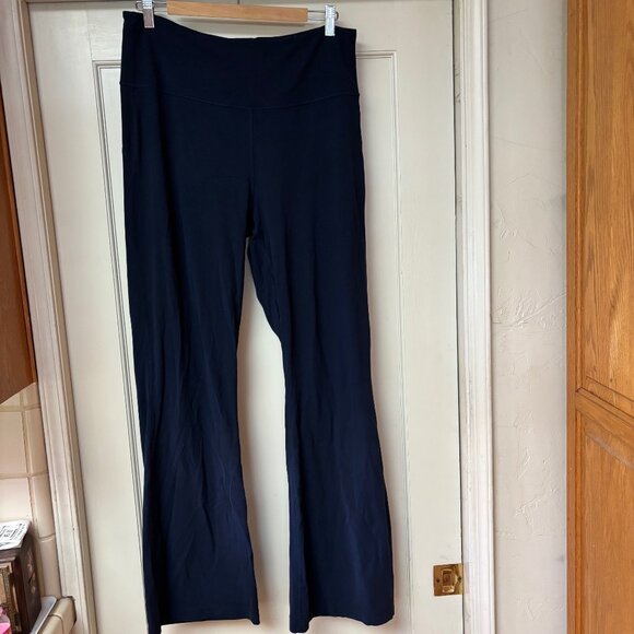 lululemon athletica Pants - Lululemon True Navy Groove Super High Rise Flared Nulu Only Athletic Pants Sz 14